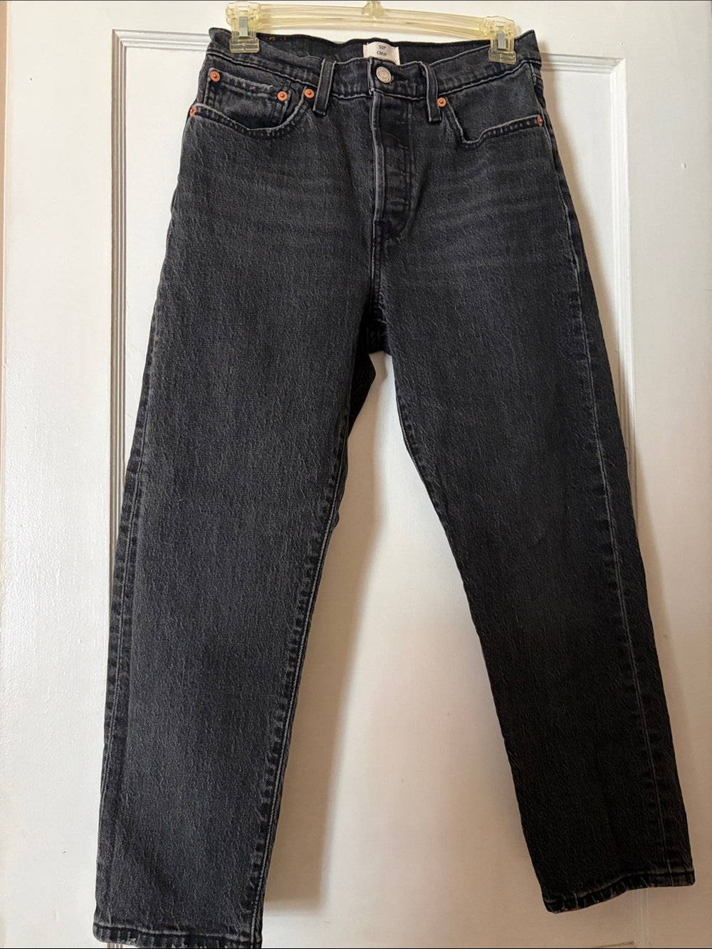Black 501 Crop Levi's Jeans